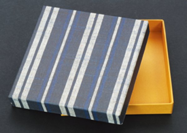 会津木綿柄貼り箱〈折り紙入〉 濃藍